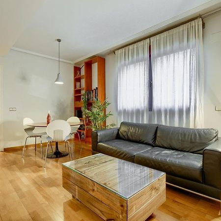 Apartamento En Chamberi Con Piscina - Lovely Apartment In The City Center With Swimming Pool Madrid Exterior photo